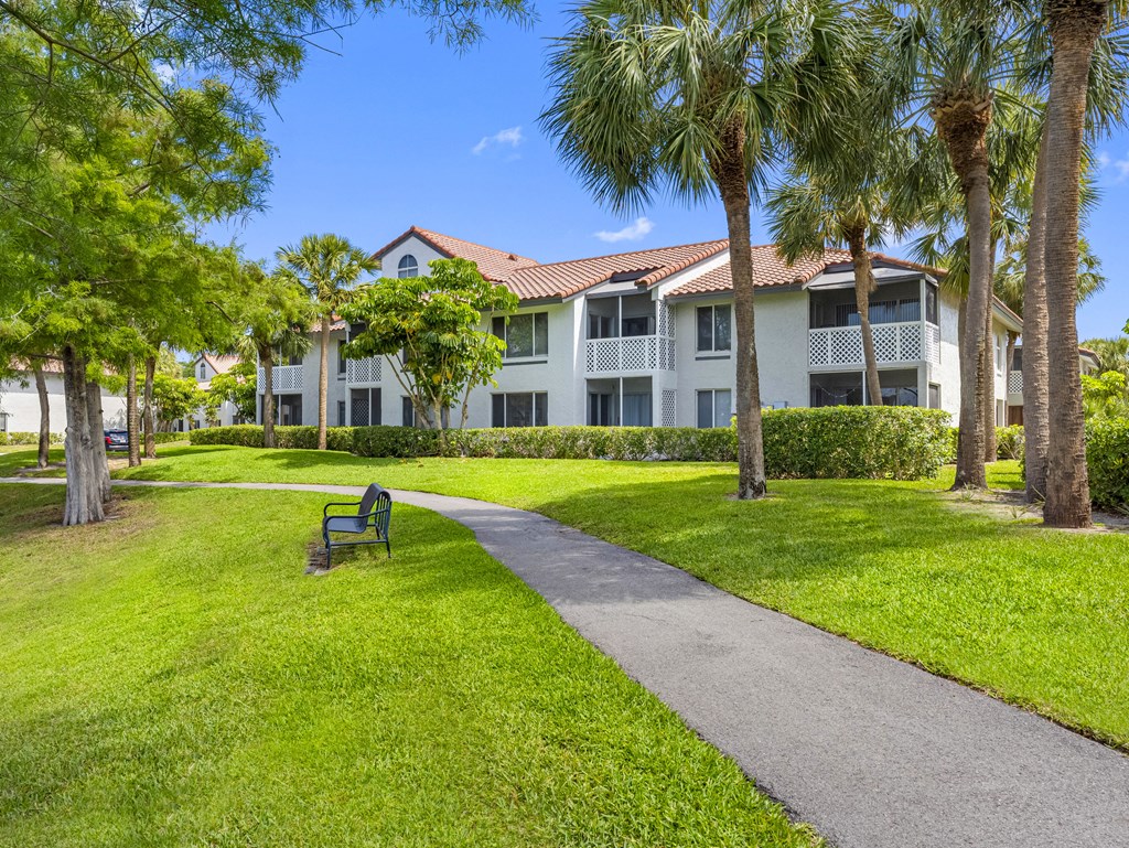 Boca Arbor Club Apartments