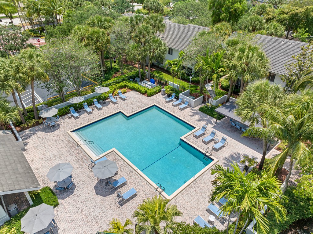 Lakepointe At Jacaranda