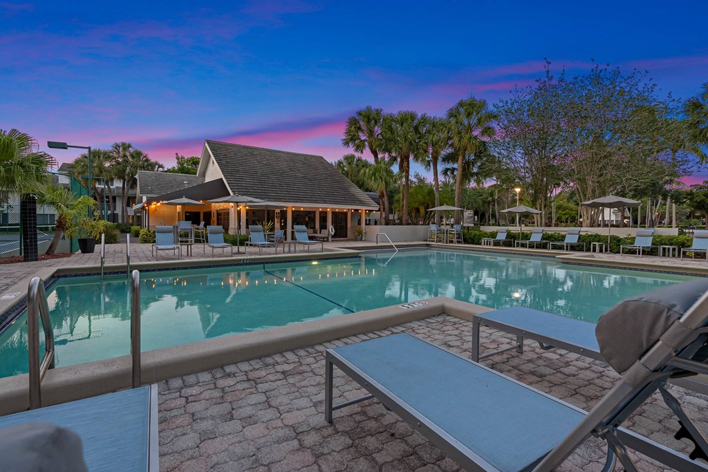 Lakepointe At Jacaranda