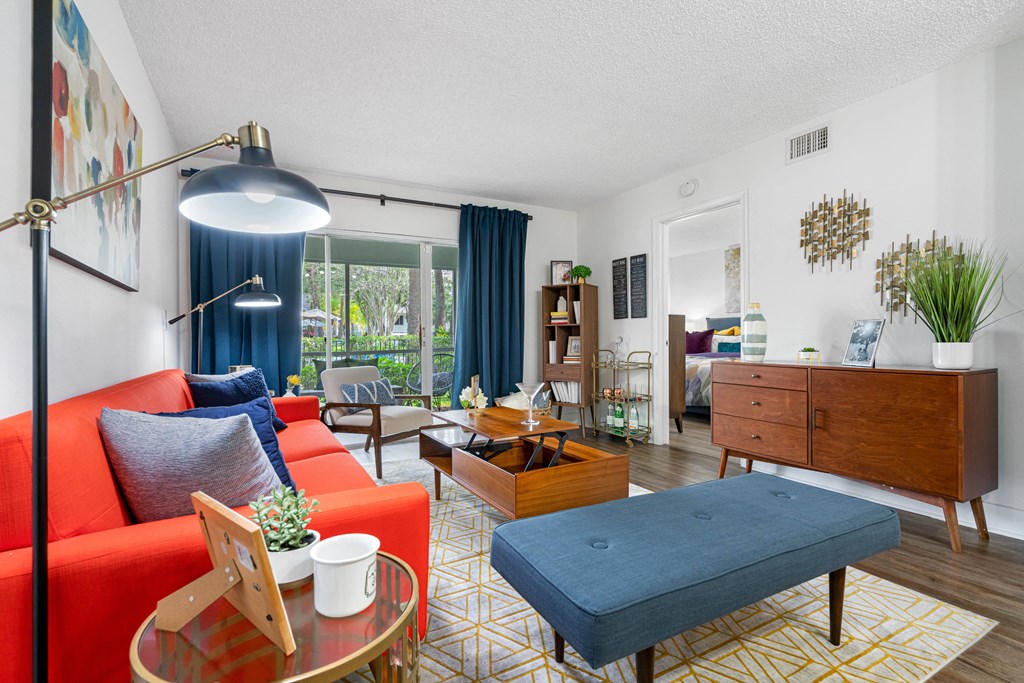 Lakepointe At Jacaranda