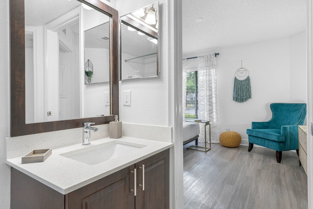 Lakepointe At Jacaranda