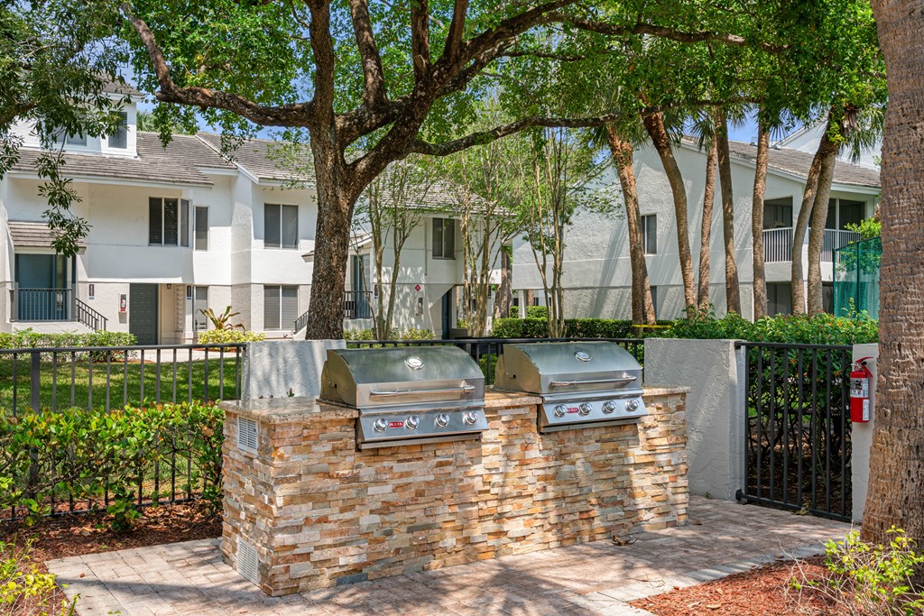 Lakepointe At Jacaranda