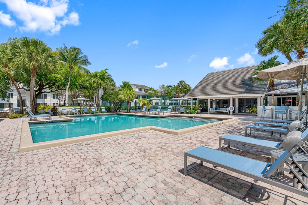 Lakepointe At Jacaranda