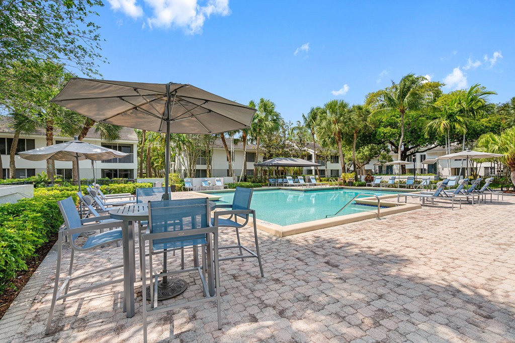 Lakepointe At Jacaranda