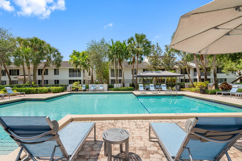 Lakepointe At Jacaranda