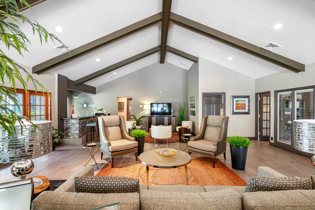 Lakepointe At Jacaranda