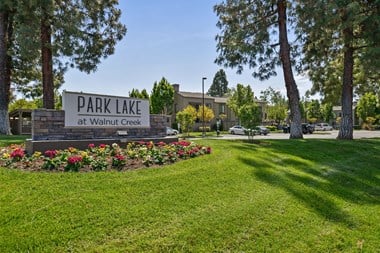 100  Park Lake Circle 1-2 Beds Apartment for Rent Photo Gallery 1