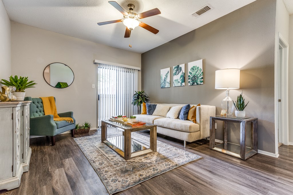 the heights on capitol hill apartments living room with ceiling fan