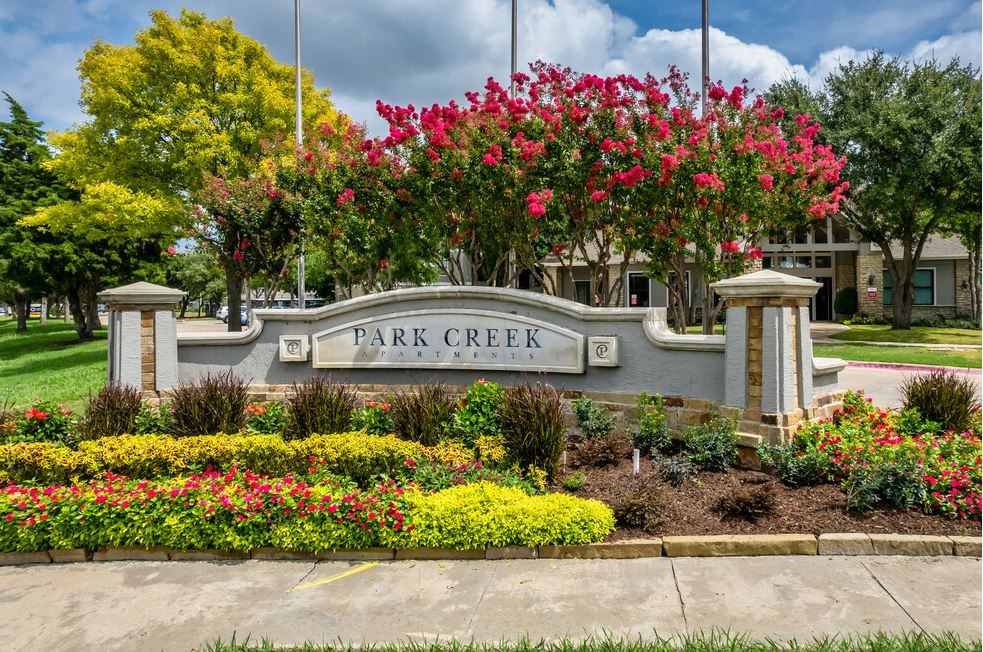 Park Creek Exterior Monument Signage