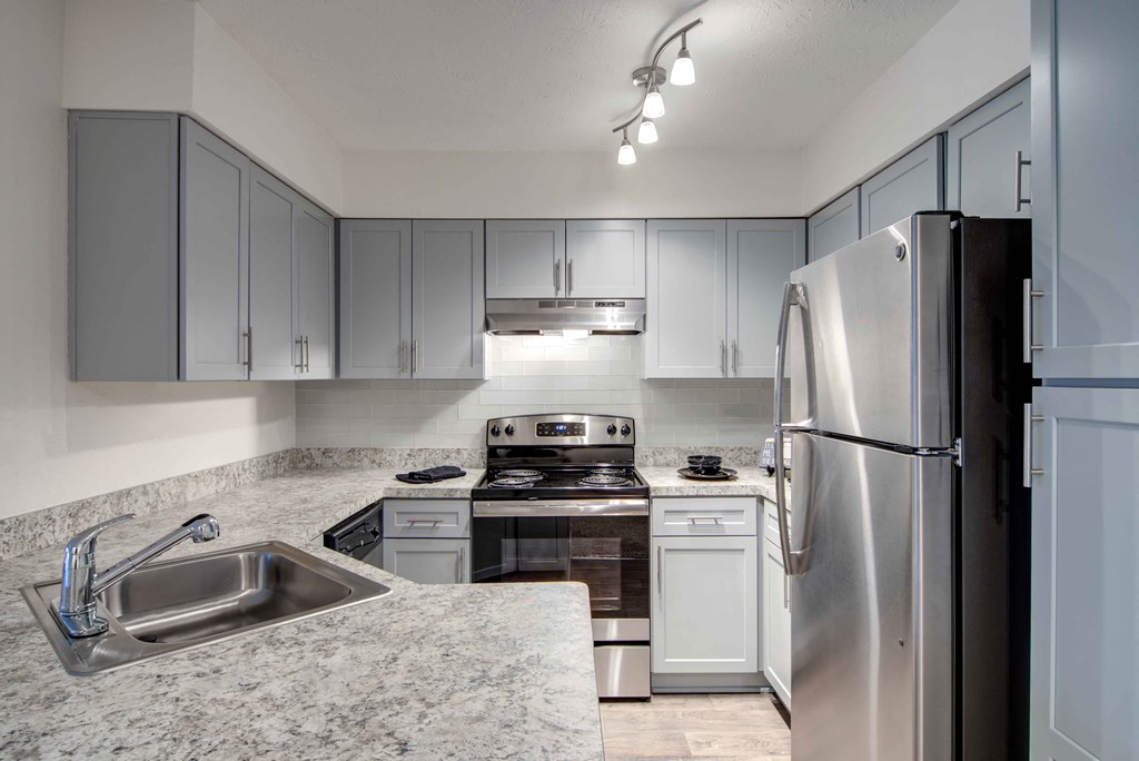 2200 Big Creek Apartments in Roswell, GA photo of kitchen