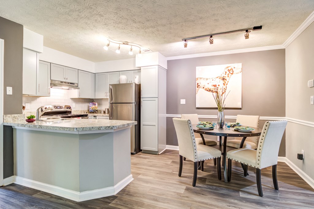 2200 Big Creek Apartments in Roswell, GA photo of kitchen and dining room