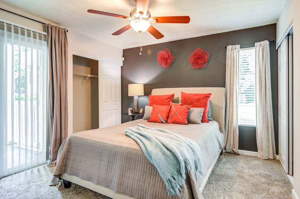 2200 Big Creek Apartments in Roswell, GA photo of bedroom