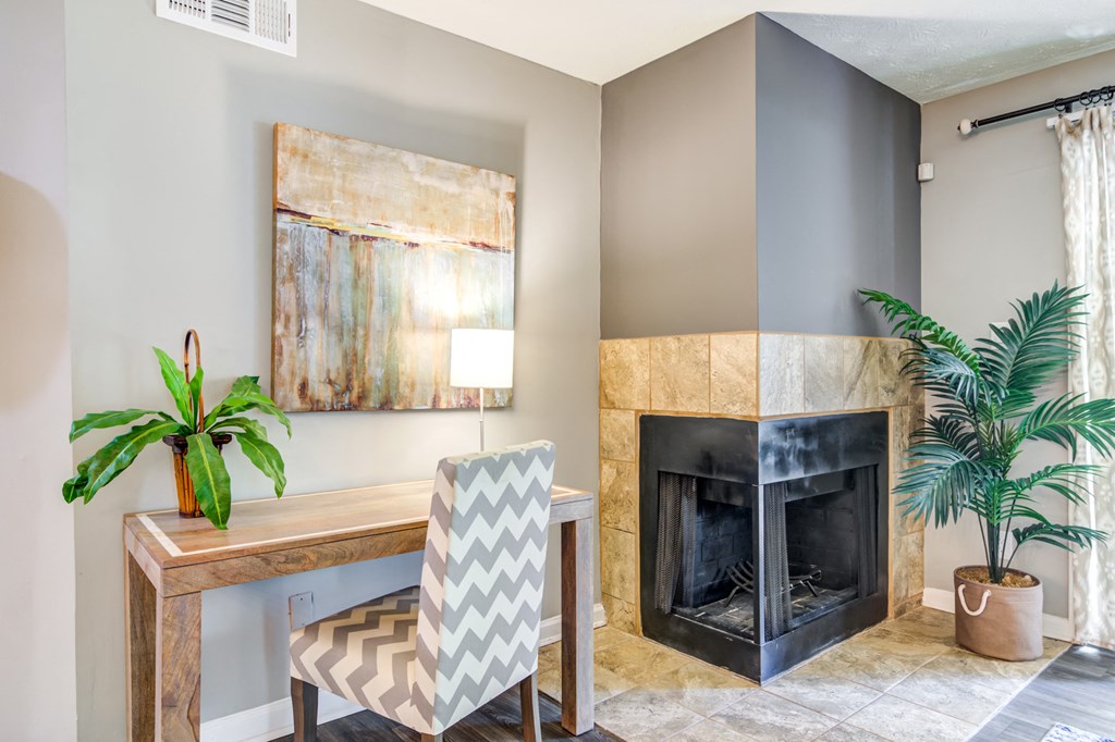 2200 Big Creek Apartments in Roswell, GA photo of living room