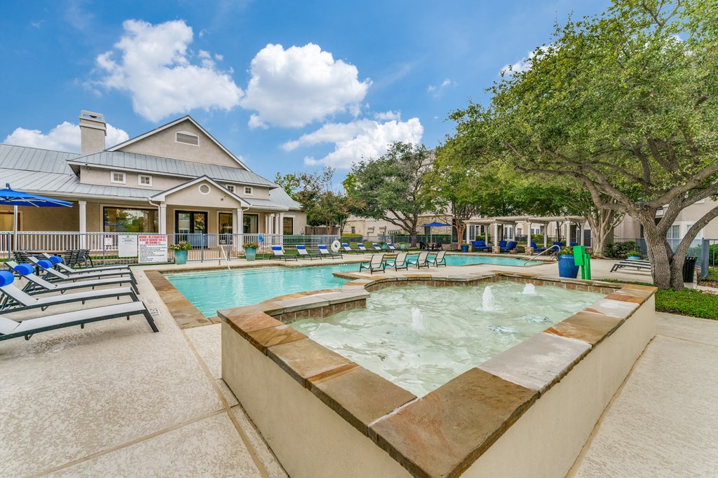 the pool at the preserve at polk apartments