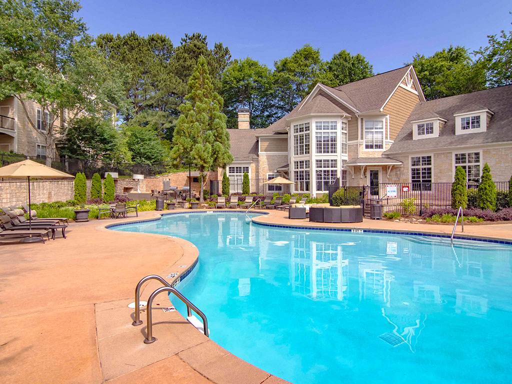 The Ascent at Windward apartments in Alpharetta Georgia photo of Pool