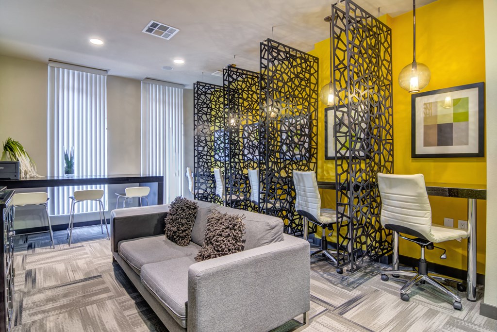 Biltmore at Midtown apartments in Atlanta, GA photo of clubhouse