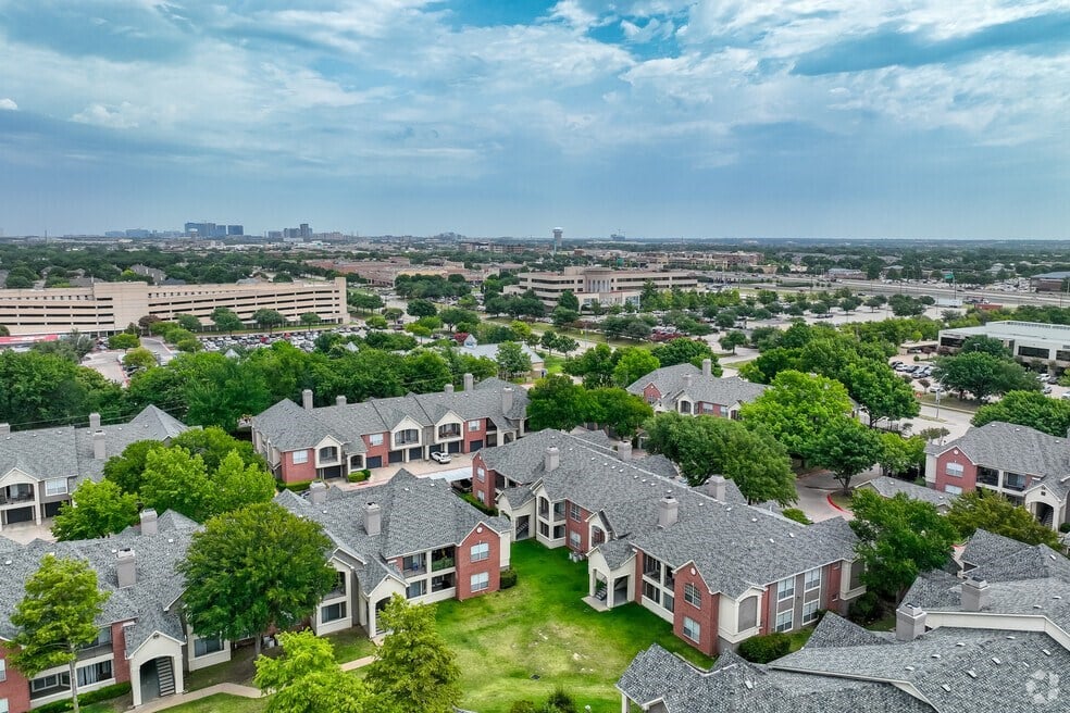 Apartment Amenities Carmel  The Legacy Towns and Flats