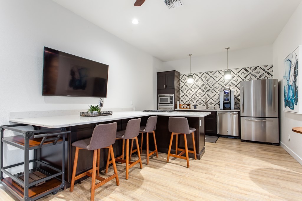 Milo At Mountain Park