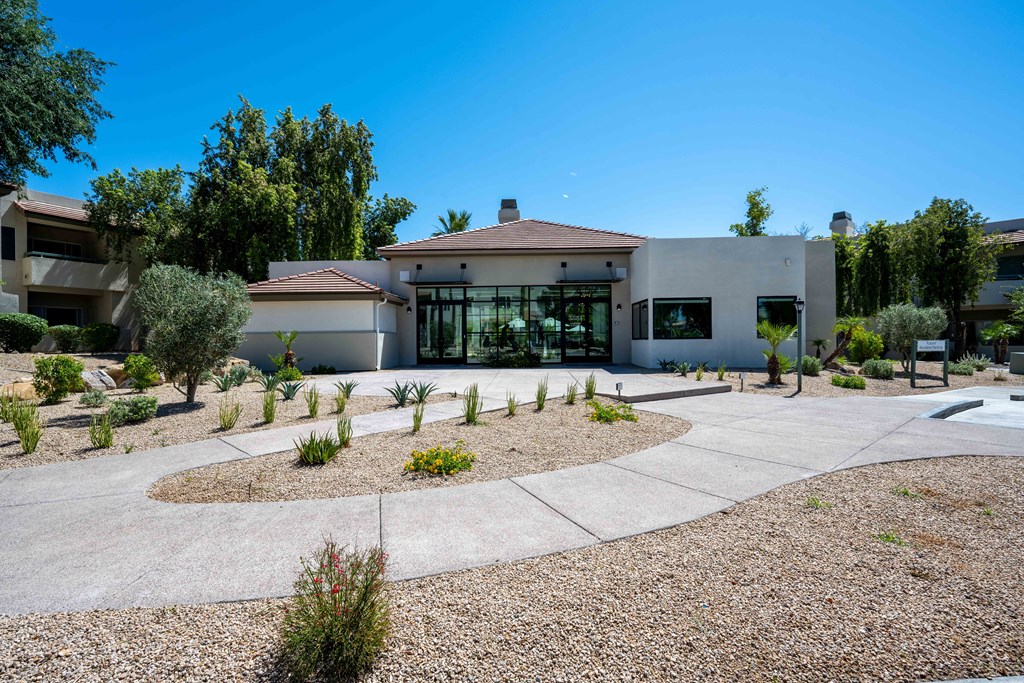Village at Lakewood, Phoenix, Arizona photo of property exterior