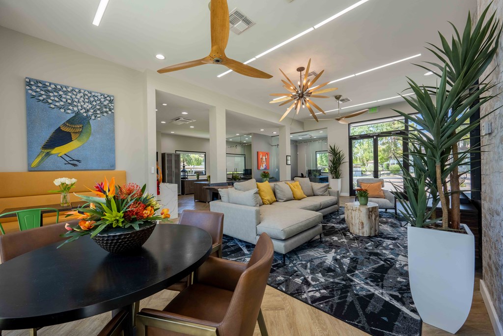 Village at Lakewood, Phoenix, Arizona photo of living room