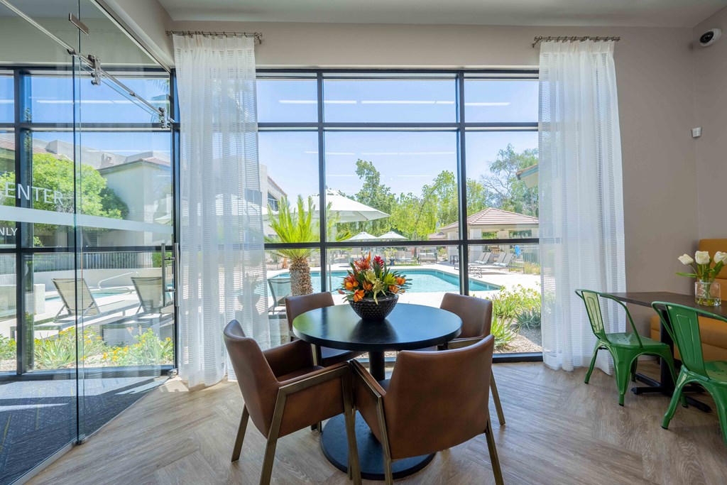 Village at Lakewood, Phoenix, Arizona photo of living area