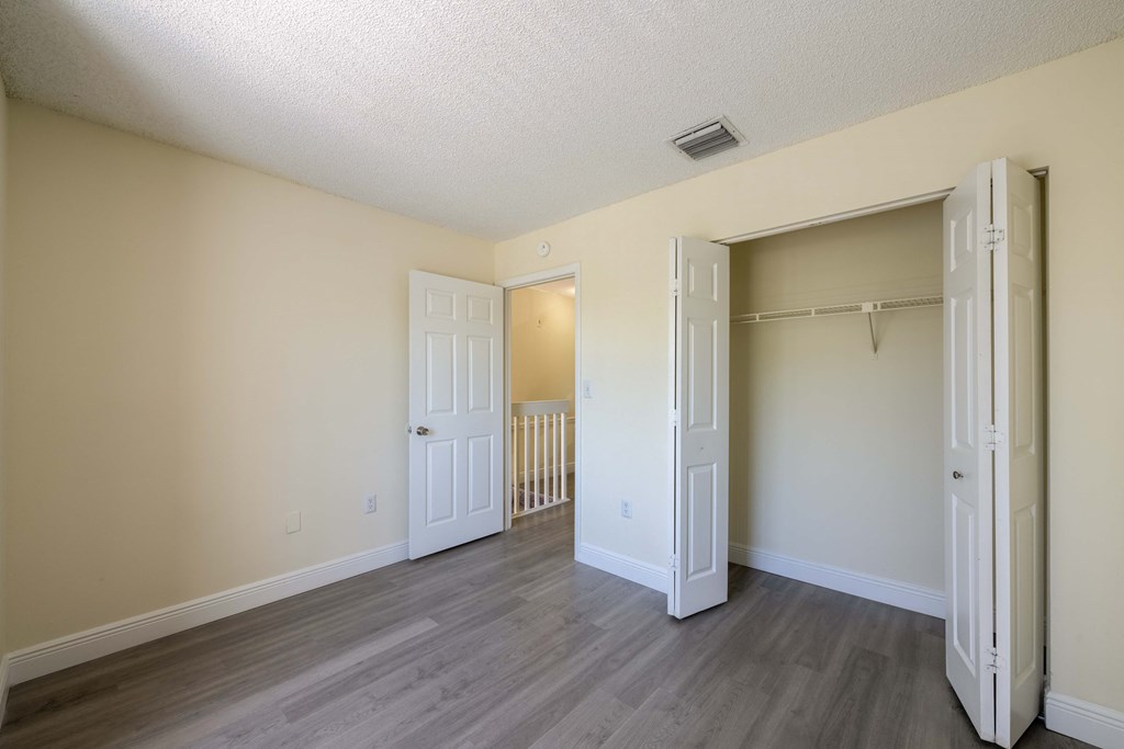 Apartments In Coconut Creek for Rent – Waterview at Coconut Creek – bedroom and closet of an empty apartment