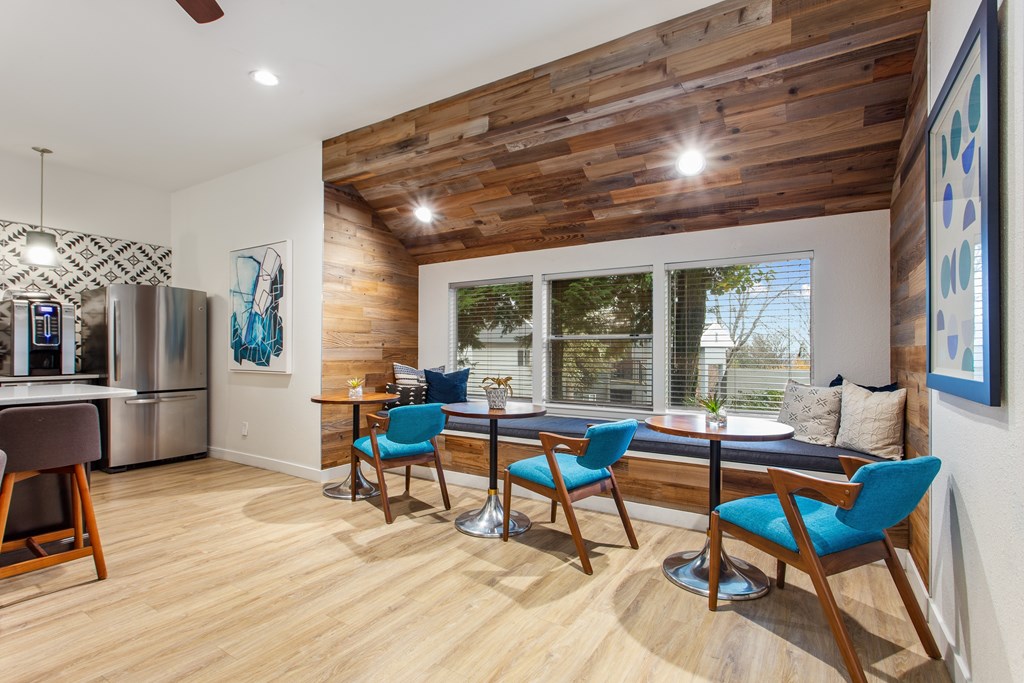 Milo At Mountain Park