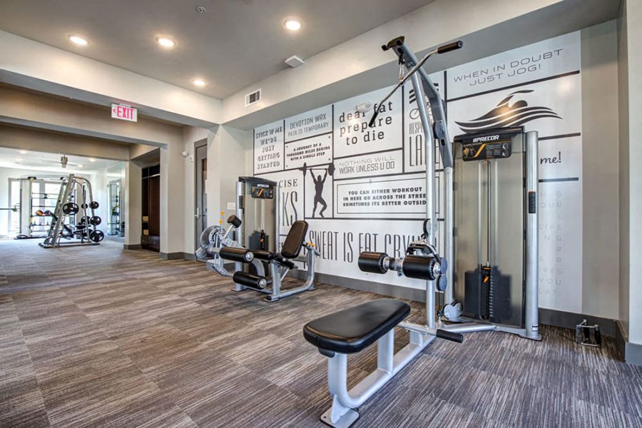 the gym at the monarch luxury apartments in des moinesaz