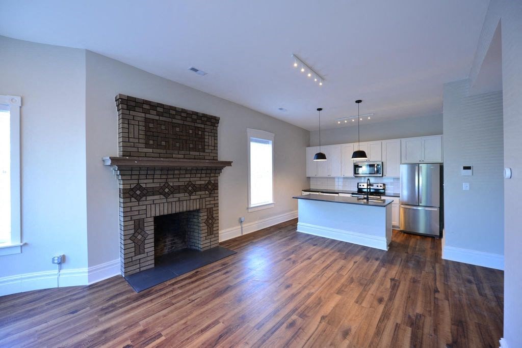 Kitchen & Living Space