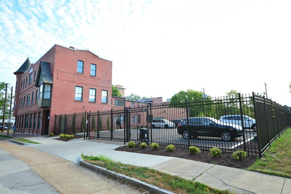 Exterior Building with Parking Exterior Building with Parking