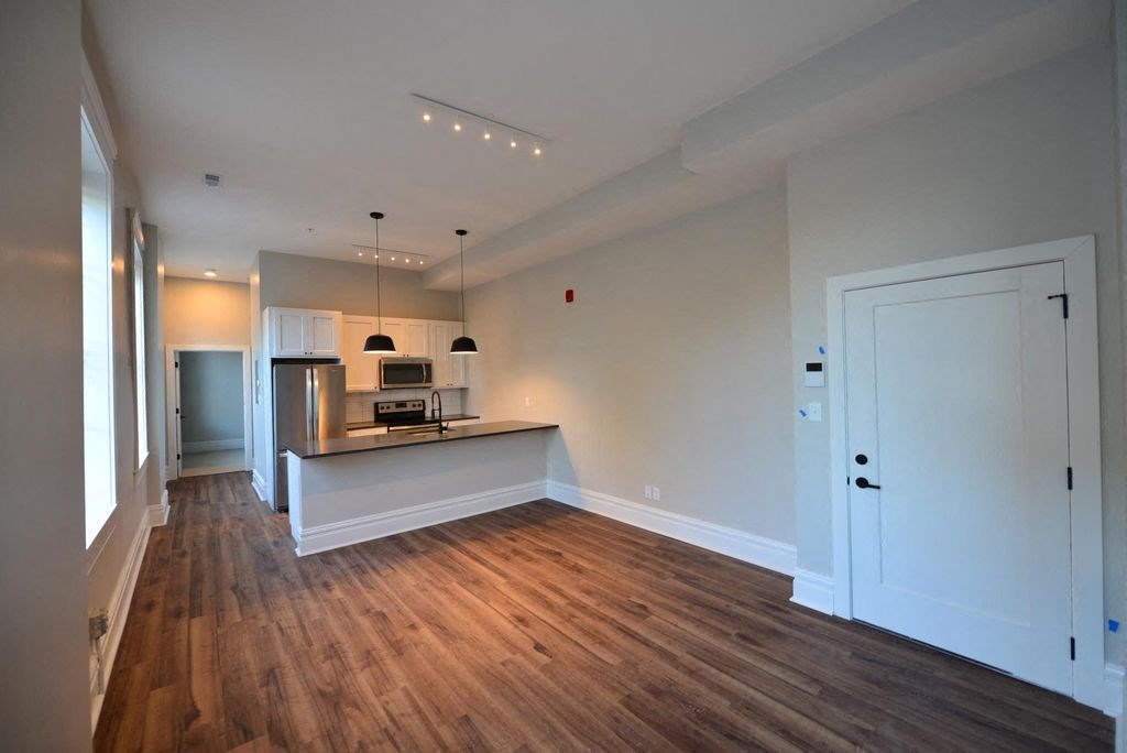 Kitchen & Living Space