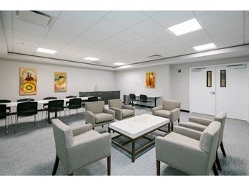 this is a photo of the office space available to rent