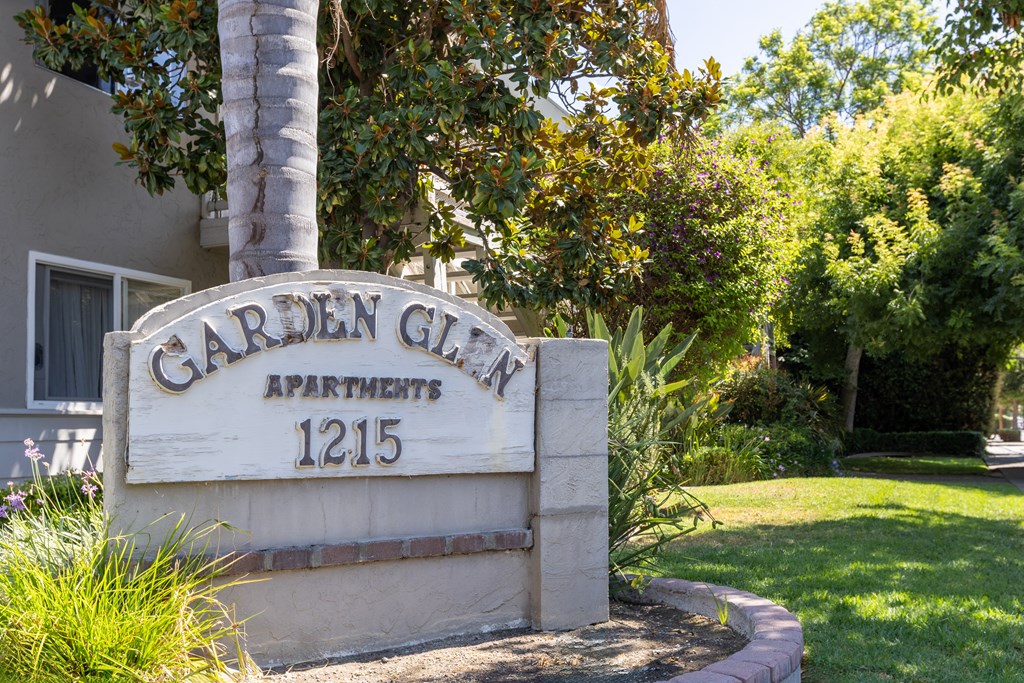 Garden Glen Apartments