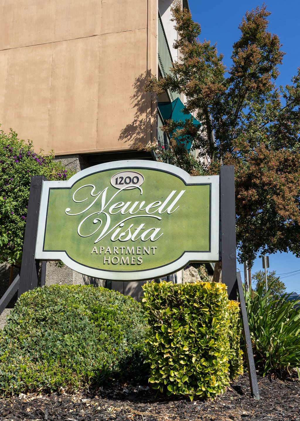 Newell Vista Apartments