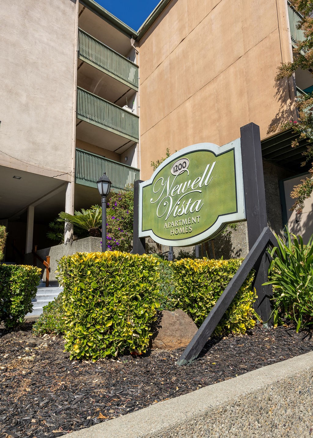 Newell Vista Apartments