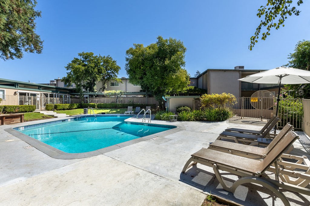 Newell Vista Apartments