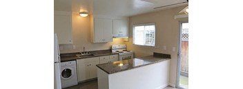 2 Bed 1.5 Bath