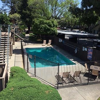 Pool View - Photo Gallery 11