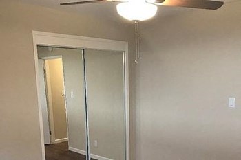 Bedroom - Photo Gallery 4