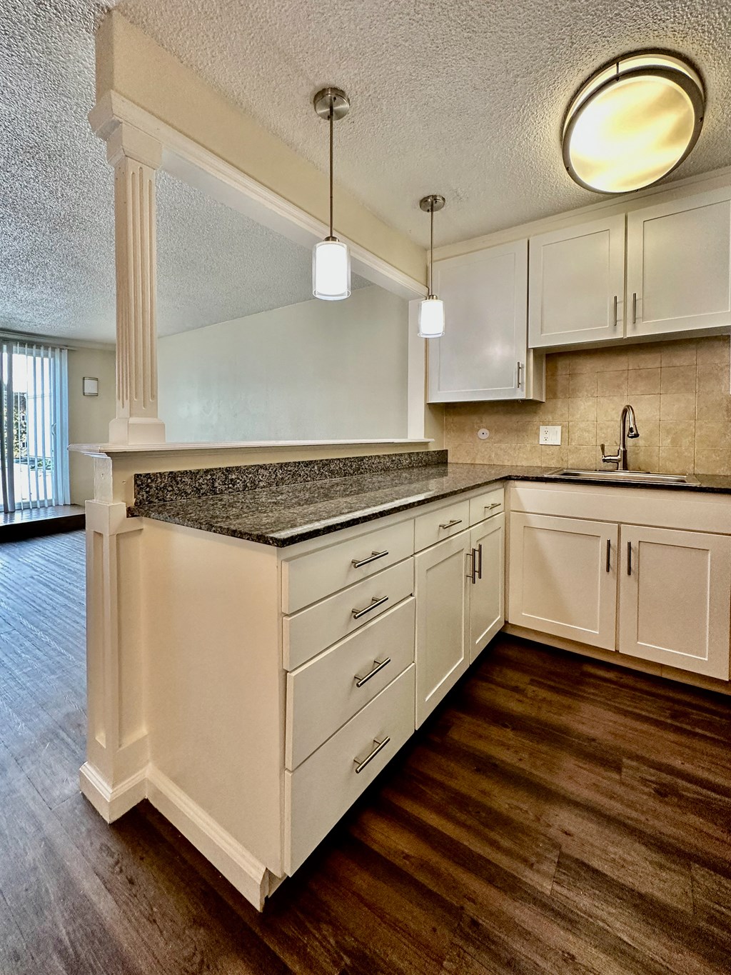 Lakeview Towers Apartments