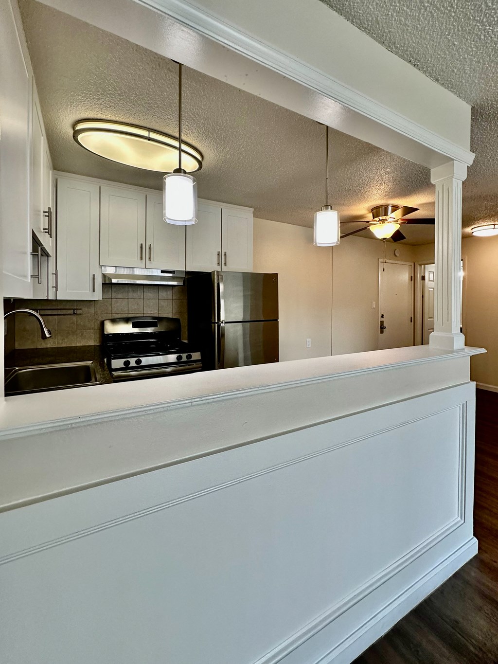 Lakeview Towers Apartments