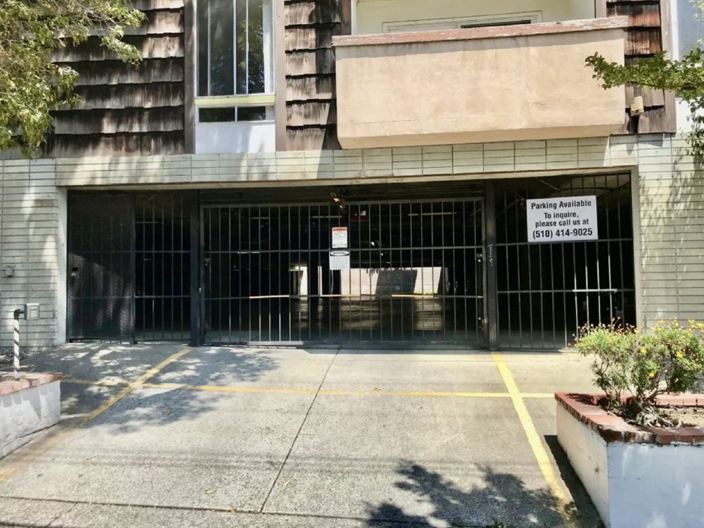 Warring Street Apartments