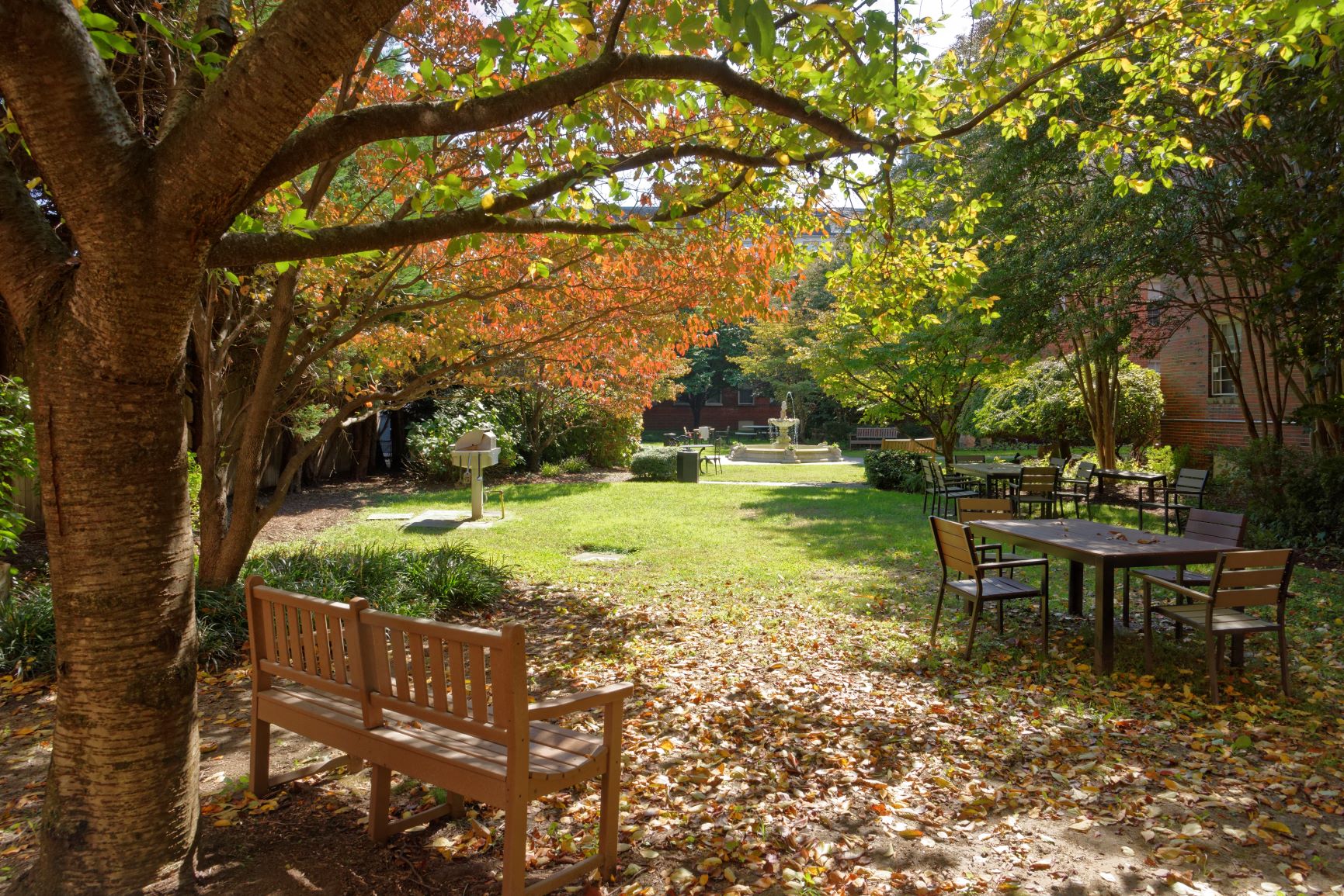 Courtyard with seating area at Cathedral Mansions, Washington, 20008