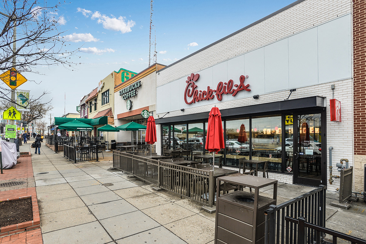 Neighborhood Restaurants and bars  at 4115 Wisconsin, Washington, 20016