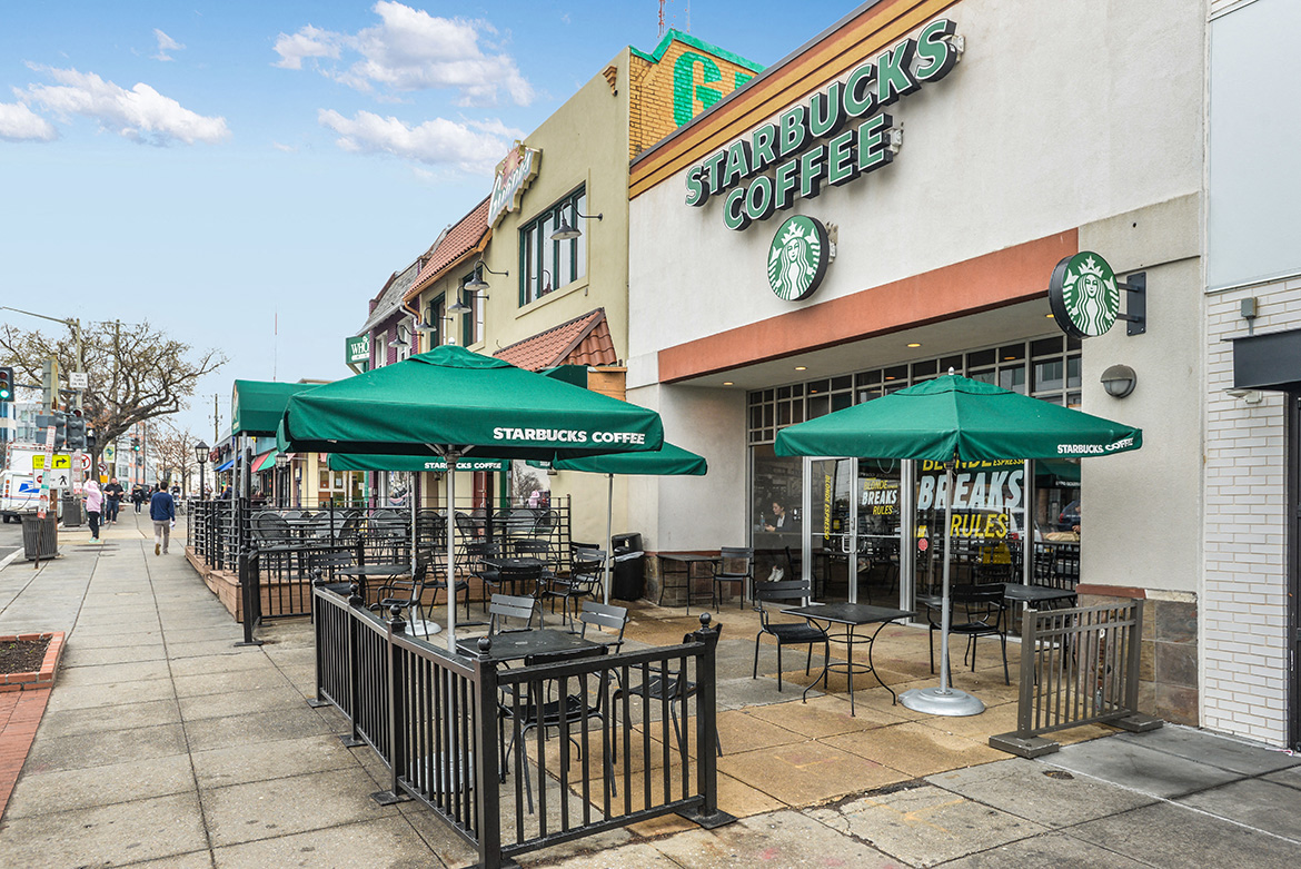 Restaurants at 4115 Wisconsin, Washington, Washington