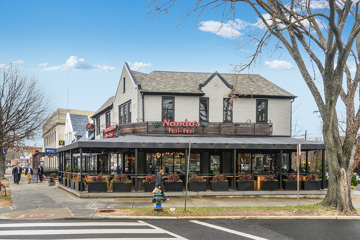 Restaurants and bars in Tenleytown at 4115 Wisconsin, Washington, 20016