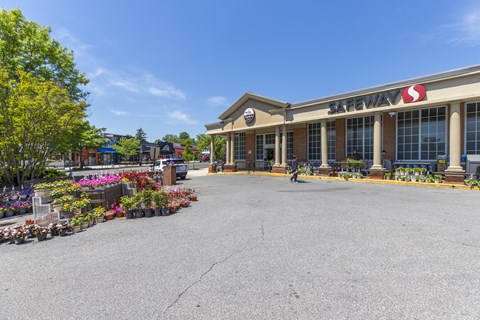 Safeway grocery store near The Livingston Apartments at  5437 Connecticut Avenue, NW, Washington, DC  20015