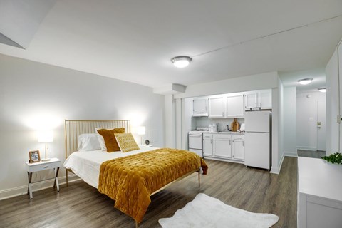 Cathedral Mansions Studio Apartment