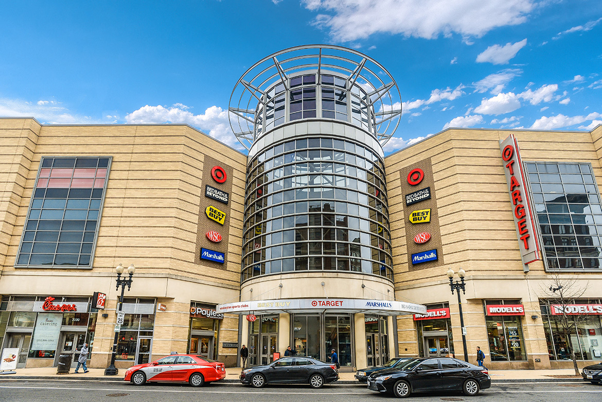 Restaurants and shopping at 1630 Park, Washington, 20010