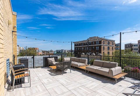 Connecticut Gardens Rooftop Lounge Furniture